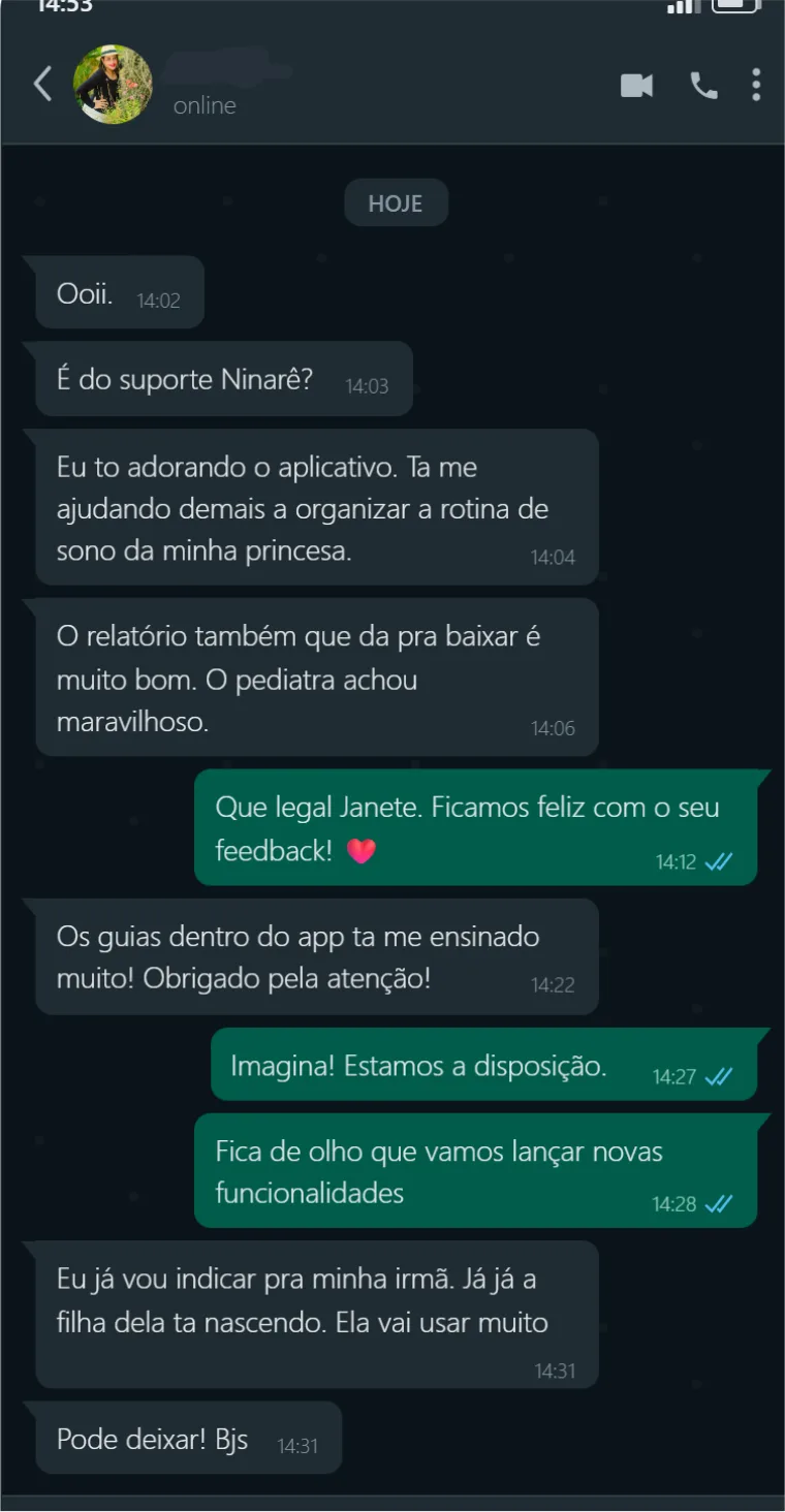 Conversa no WhatsApp: mãe comenta o relatório para o pediatra.